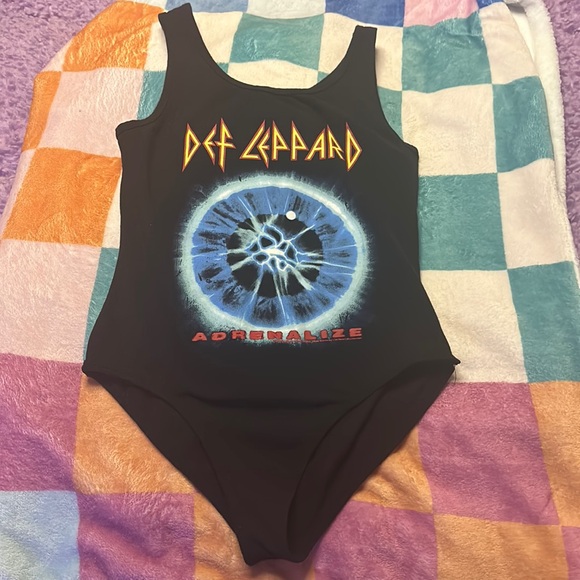 Def Leppard Black Graphic Bodysuit Size Medium - Picture 1 of 5